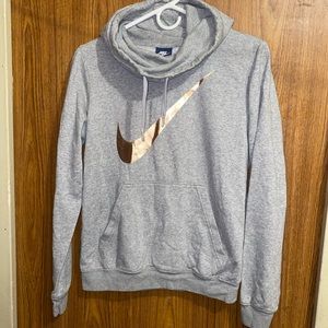 Nike funnel hoodie